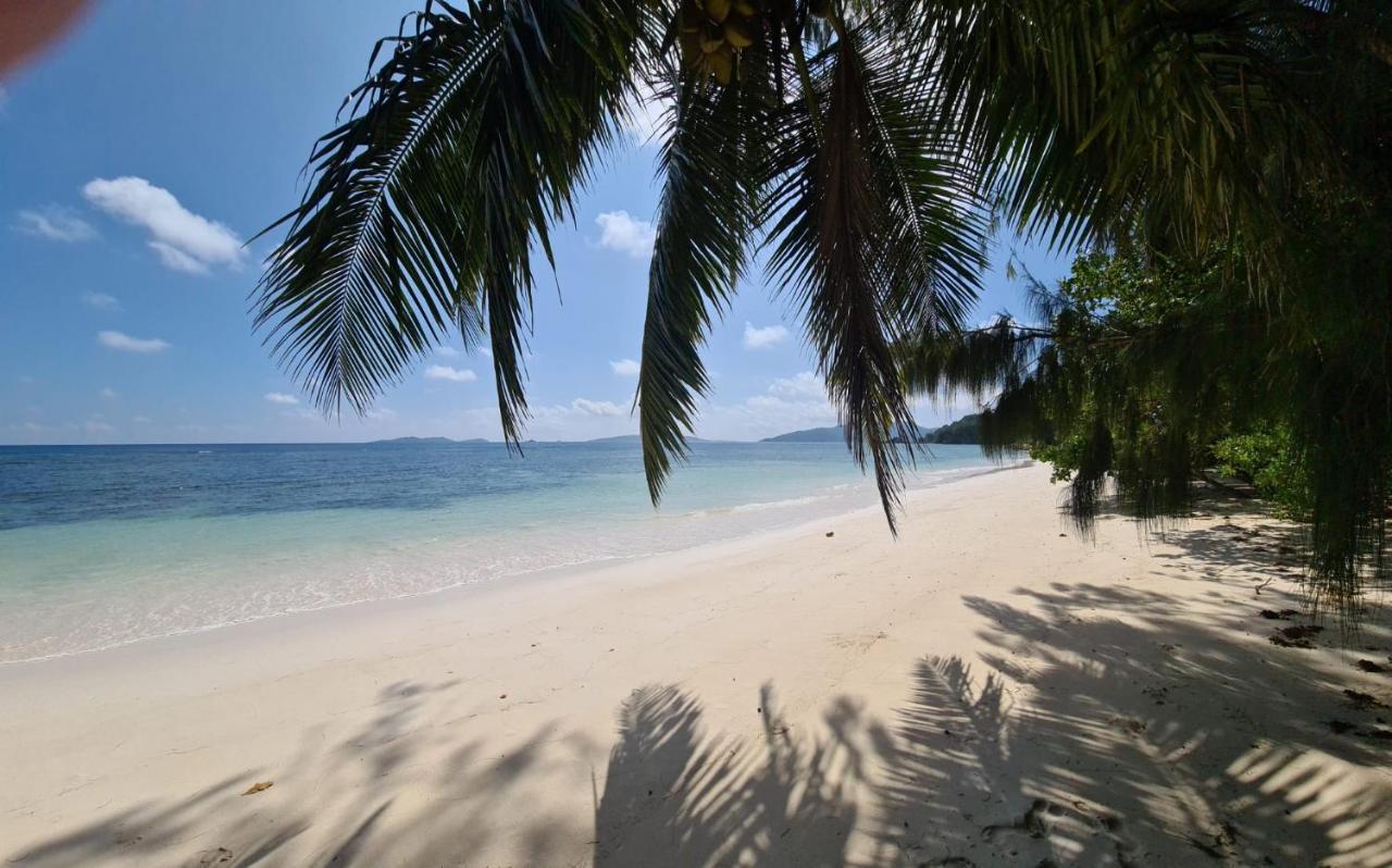 Tranquility Villas Baie Sainte Anne Exterior photo