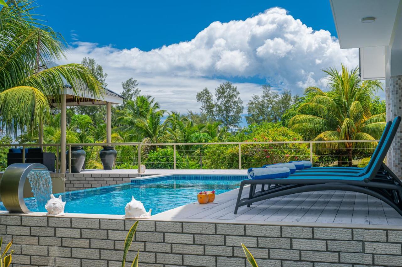 Tranquility Villas Baie Sainte Anne Exterior photo
