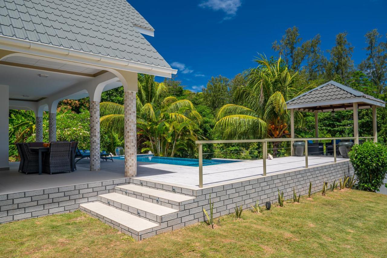 Tranquility Villas Baie Sainte Anne Exterior photo