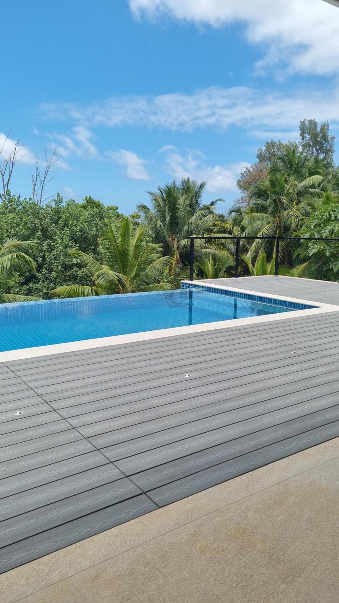Tranquility Villas Baie Sainte Anne Exterior photo