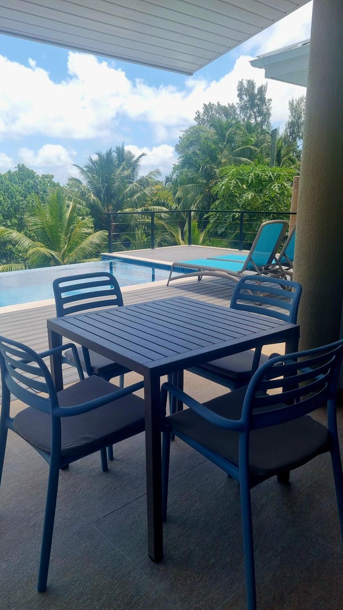Tranquility Villas Baie Sainte Anne Exterior photo